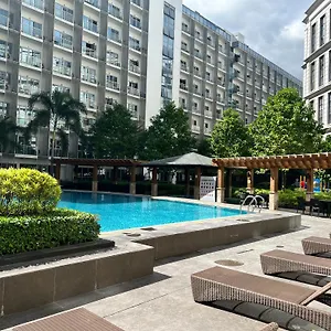 Modern At Naia Terminal 3 Apartment