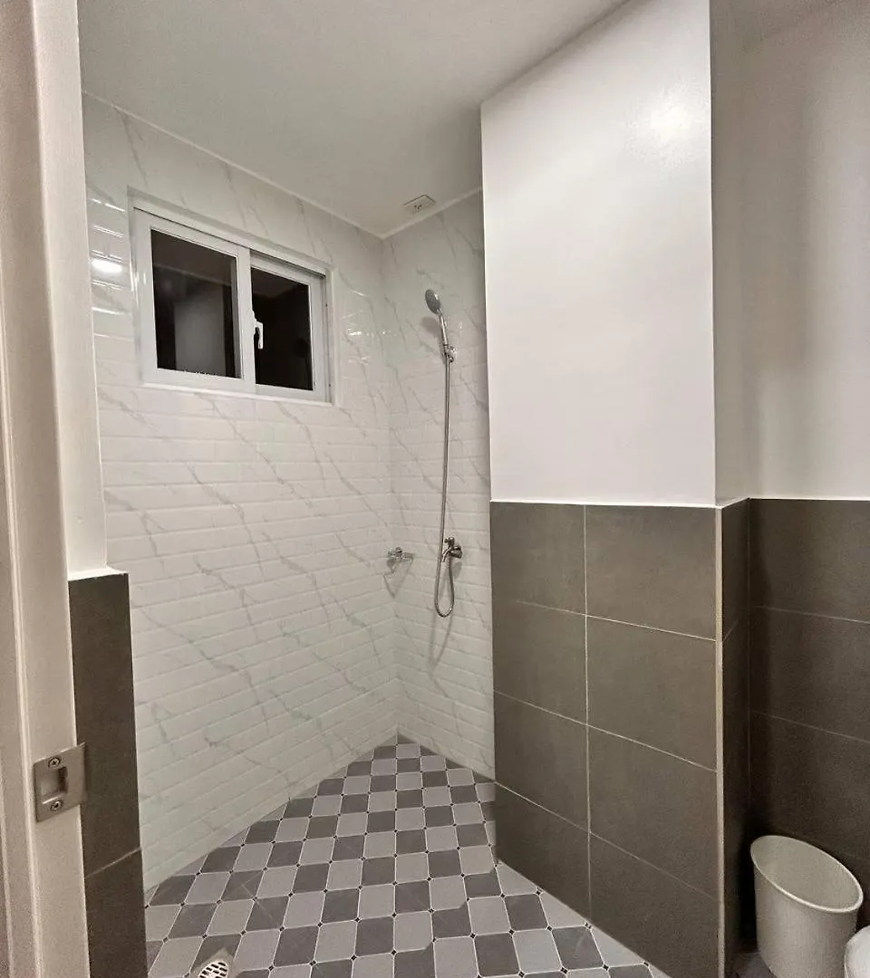 Origin Studios - Units Near Bonifacio Global City Μανίλα